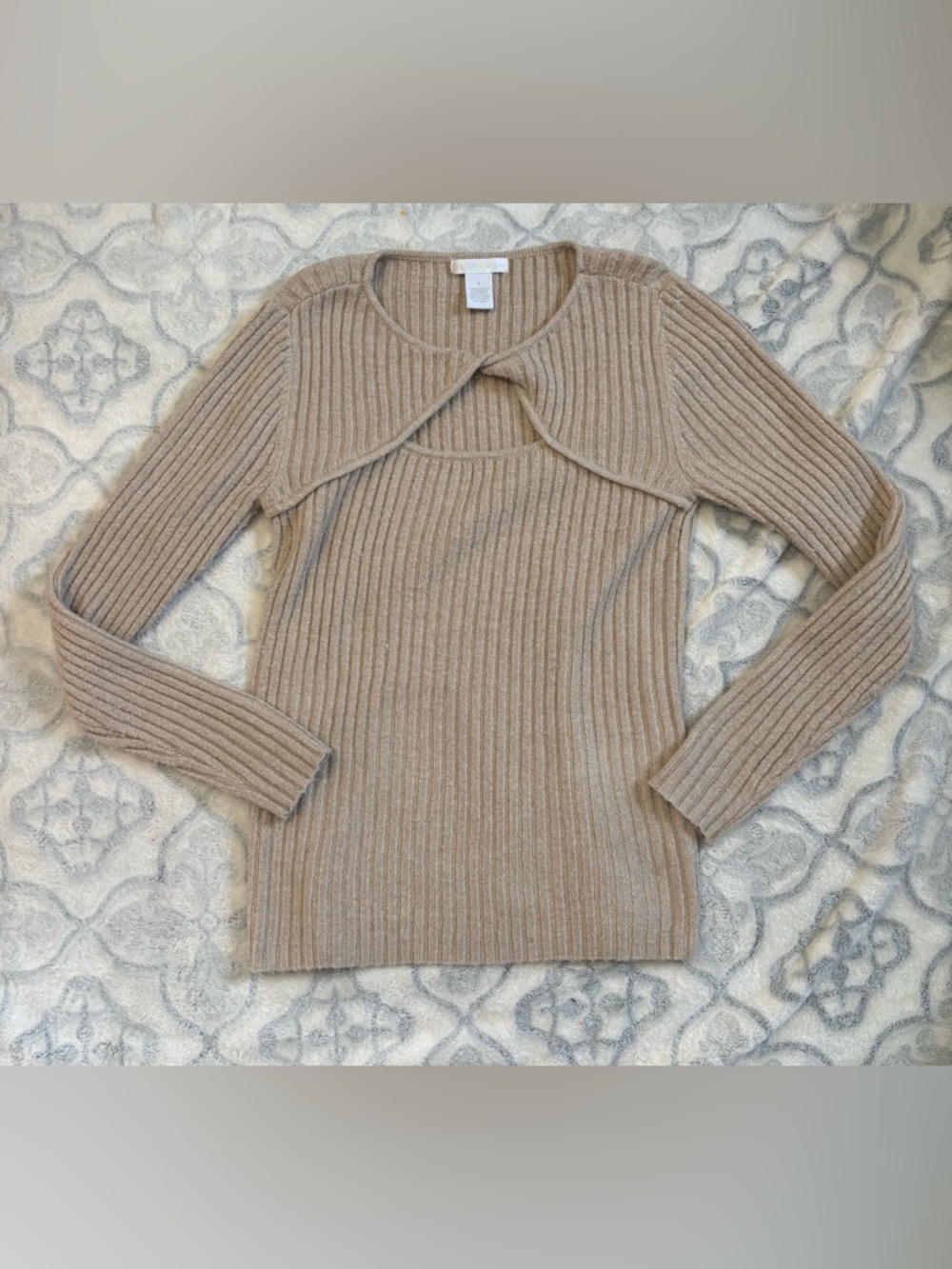 Design History Ribbed Scoop-Neck Sweater in Taupe